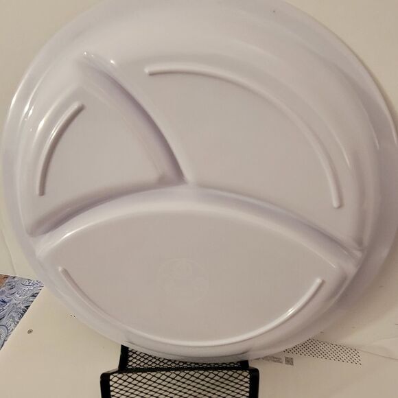 BRAND NEW WORLD DISNEY PLATES - Picture 7 of 15